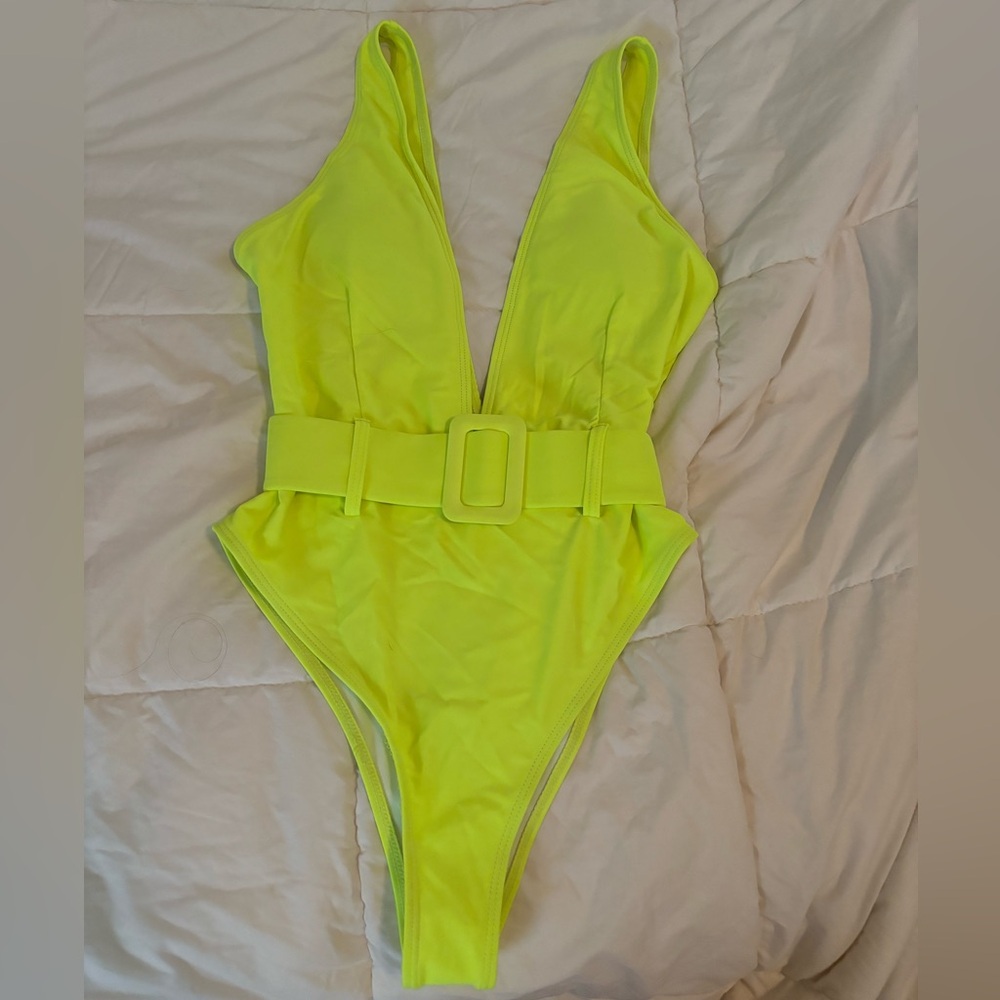Miss Circle Neon Green Sexy One piece Bathing Suit